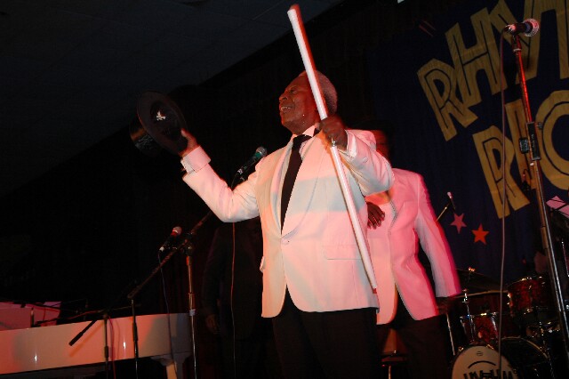min 2007 11 24 riot 543